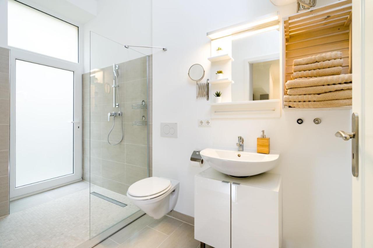 The Lohmeyerstr Hh, 2 Bed Rooms Up To 5 People Berlin Exteriör bild